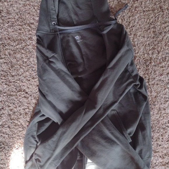 Plain Green Zip-up - Picture 3 of 3